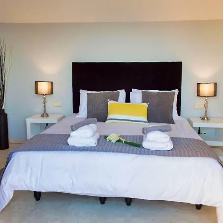 Apartment Beachfront Penthouse Marbella, Rio Real Playa