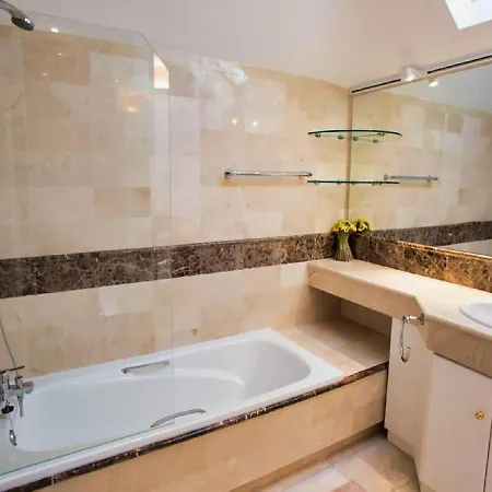 Daire Beachfront Penthouse Marbella, Rio Real Playa